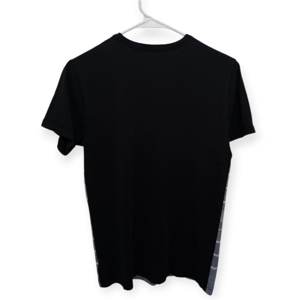 Express Graphic V-Neck T-Shirt S - Picture 3 of 3